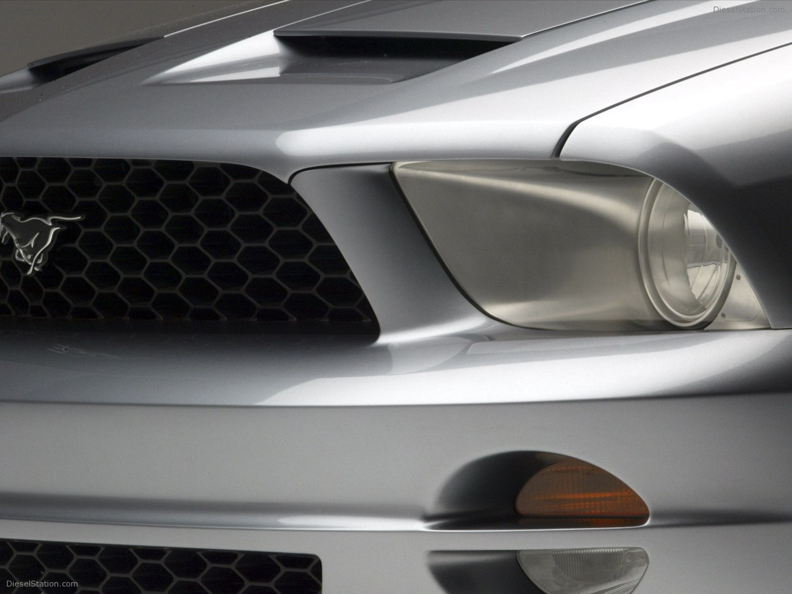 Ford Mustang GT Concept (2004)